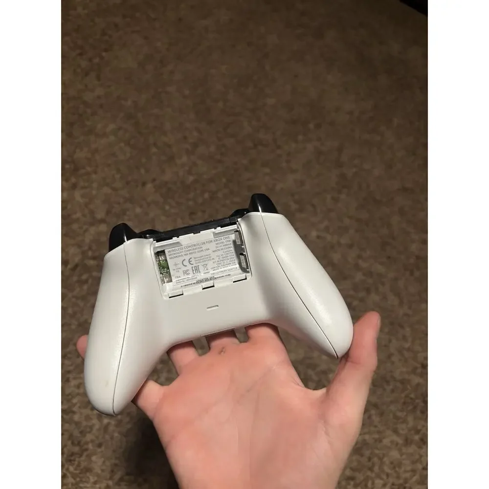 Microsoft Wireless Controller for Xbox Series X/S - Robot White